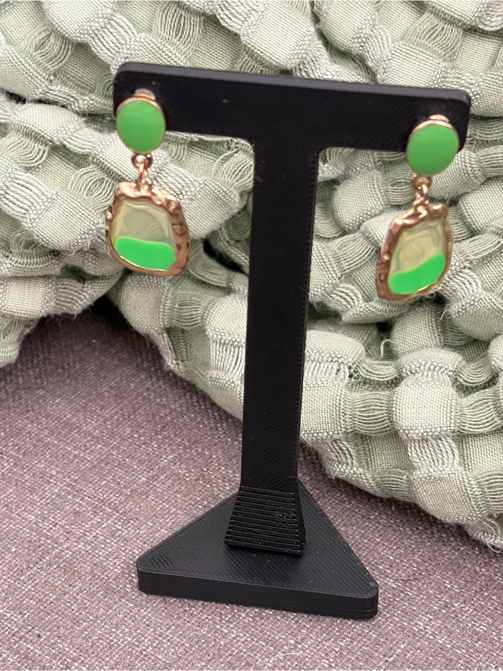 Green Abstract Resin Geometric Dangle Earrings Gold Tone